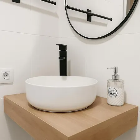 Aita Y Ama Appartement *